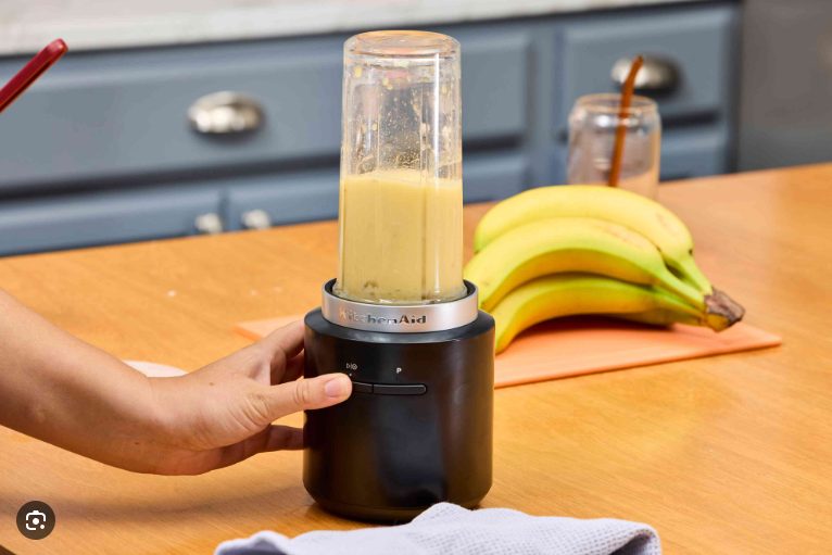 Blender vs Food Processor: Which Is Right for Your Kitchen?